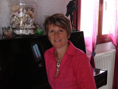 Mireille BLANCHARD (DI LEO), 60 ans (NEUFCHATEAU) Copains d'avant